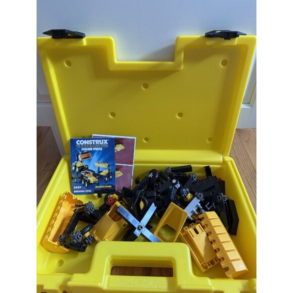 Vintage 1986 Fisher-Price Construx "Building Zone" set, model 6029 - Picture 3 of 9